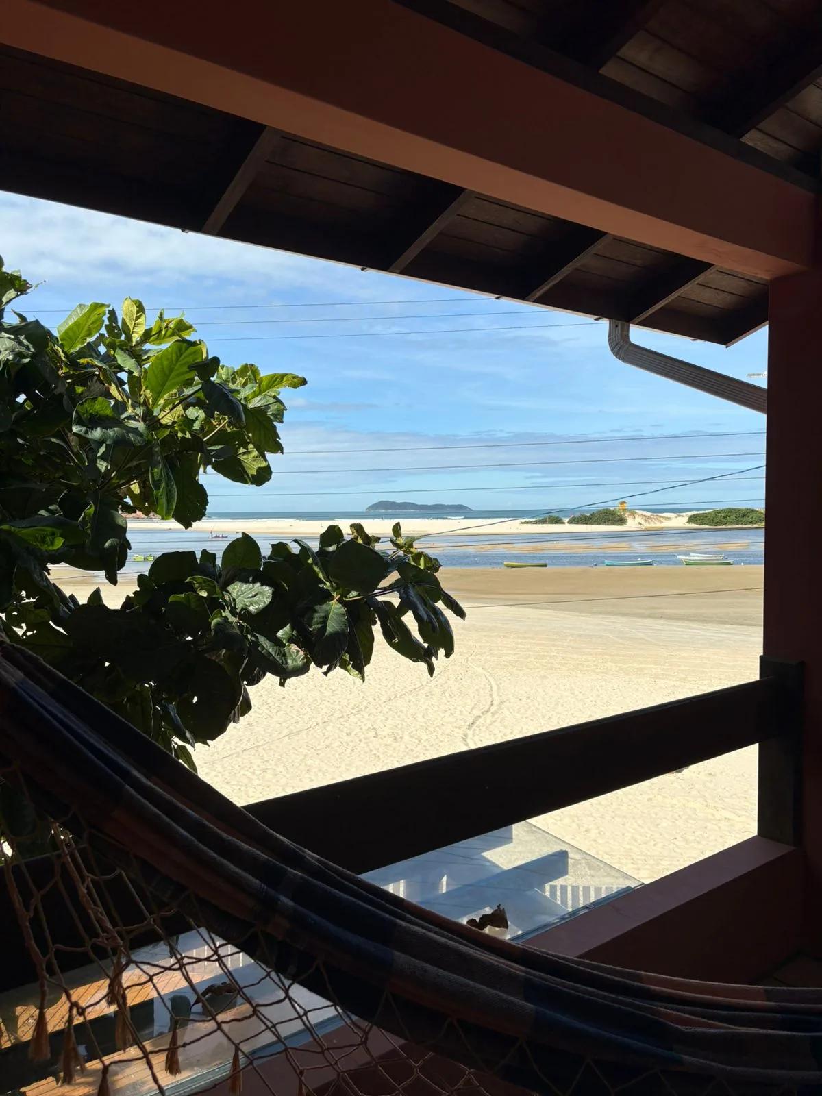 Foto 3 — TG11 - Duplex na beira da praia