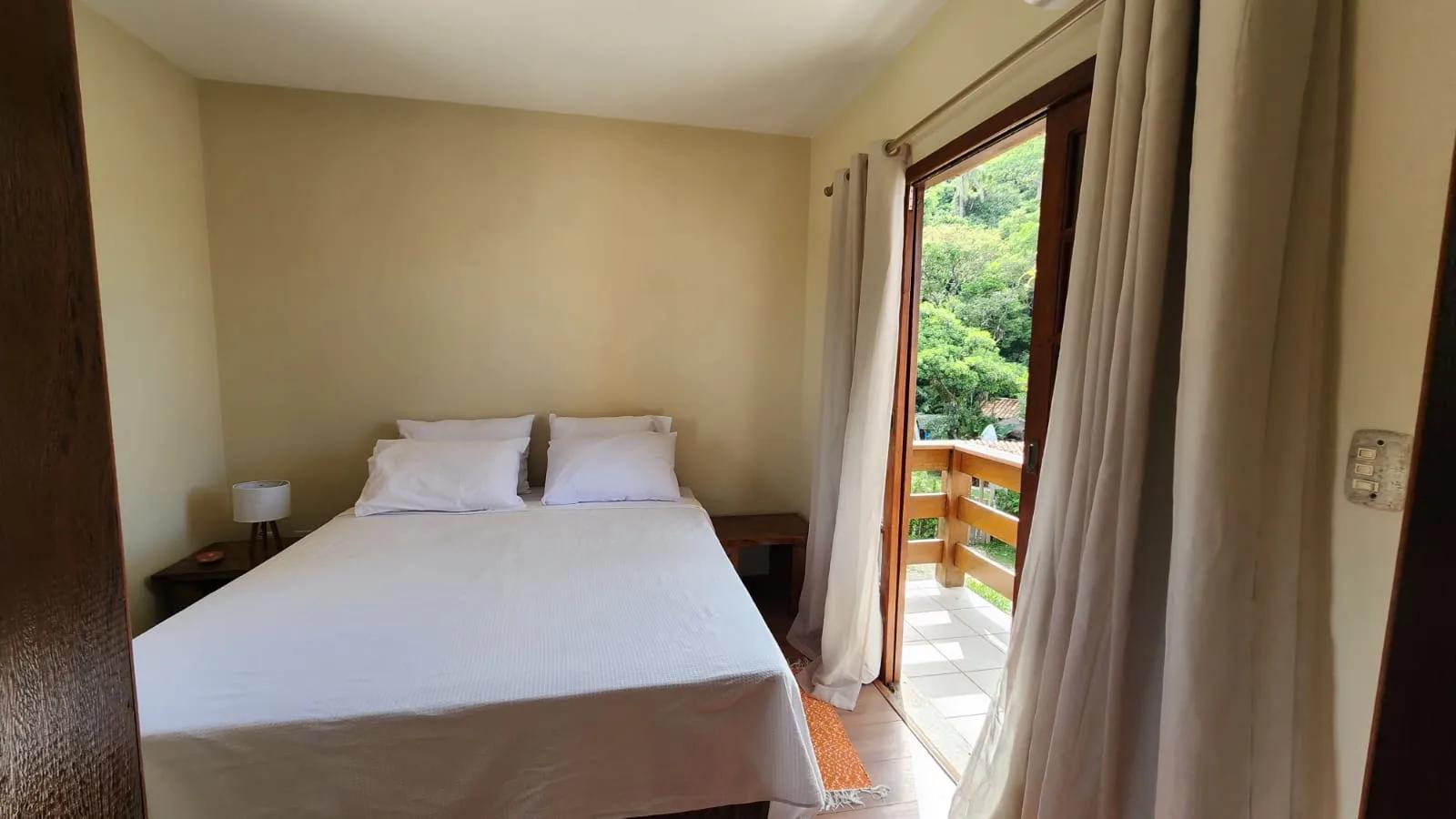 Foto 4 — TG45 - Casa com piscina e churrasqueira