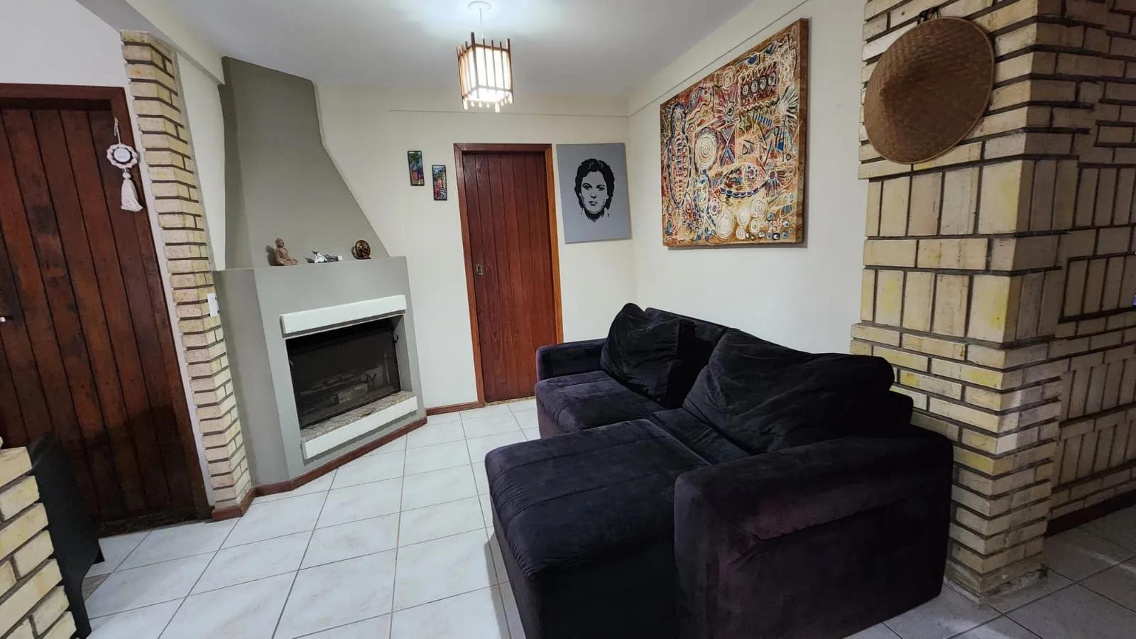 Foto 2 — TG45 - Casa com piscina e churrasqueira
