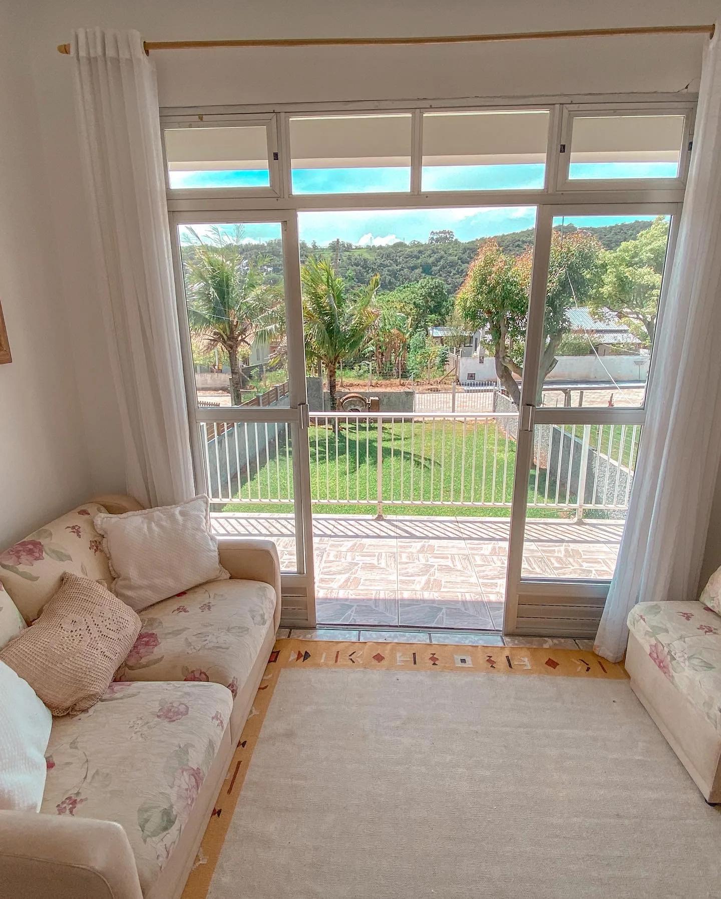 Foto 2 — Casa grande na praia