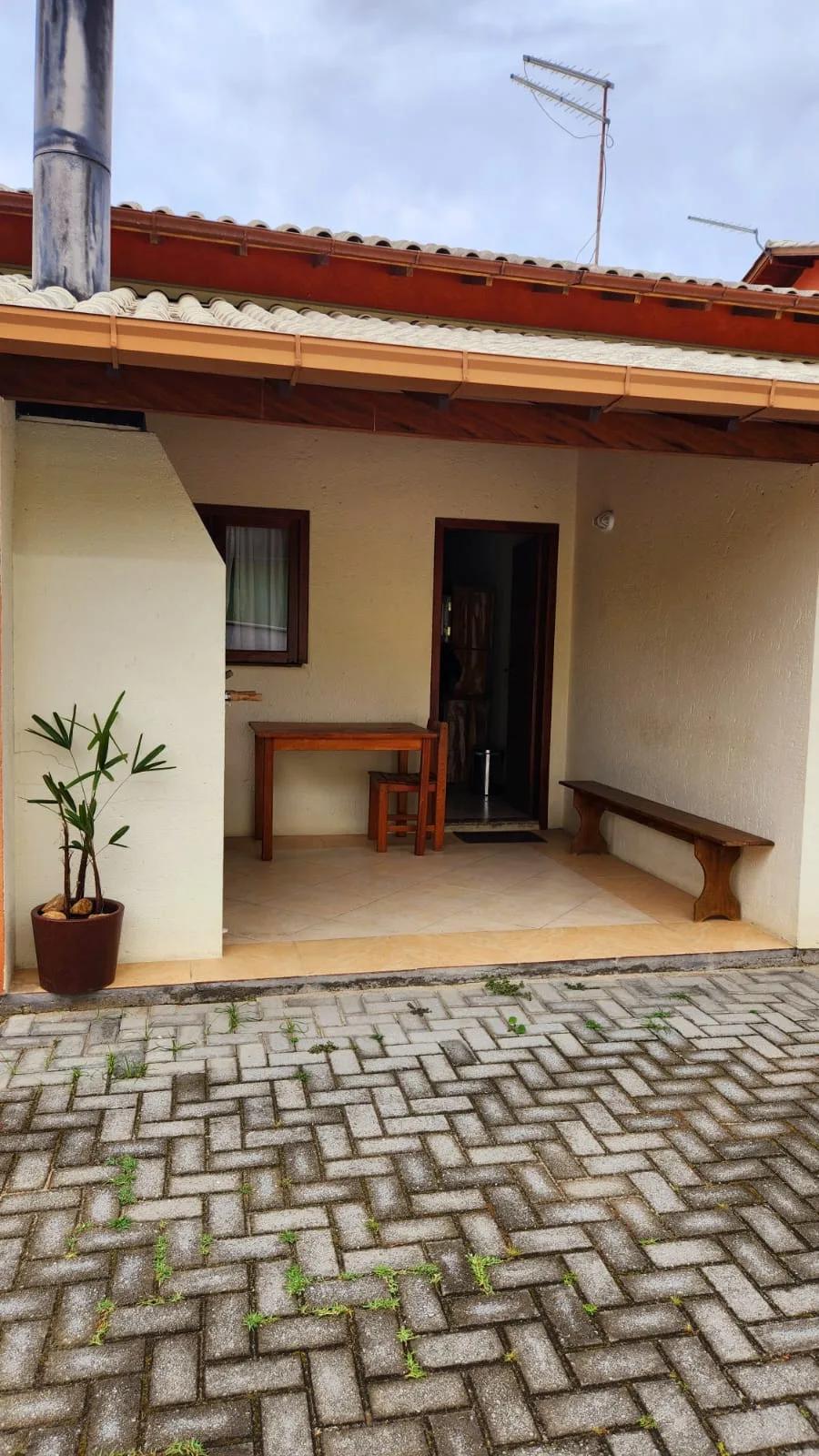 TG45 - Casa de 2 quartos 300m da praia