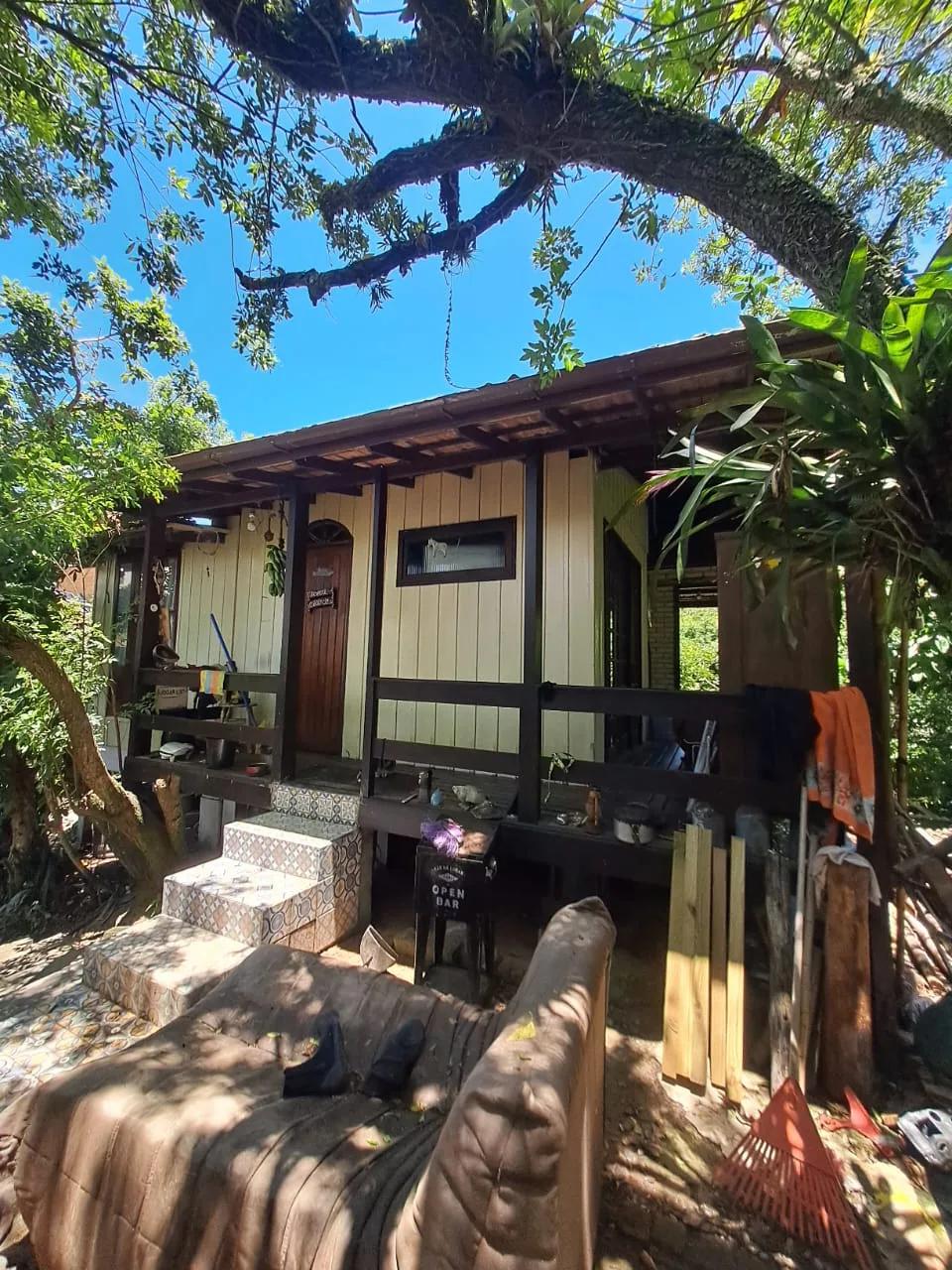 TG38 - Casa tipo hostel