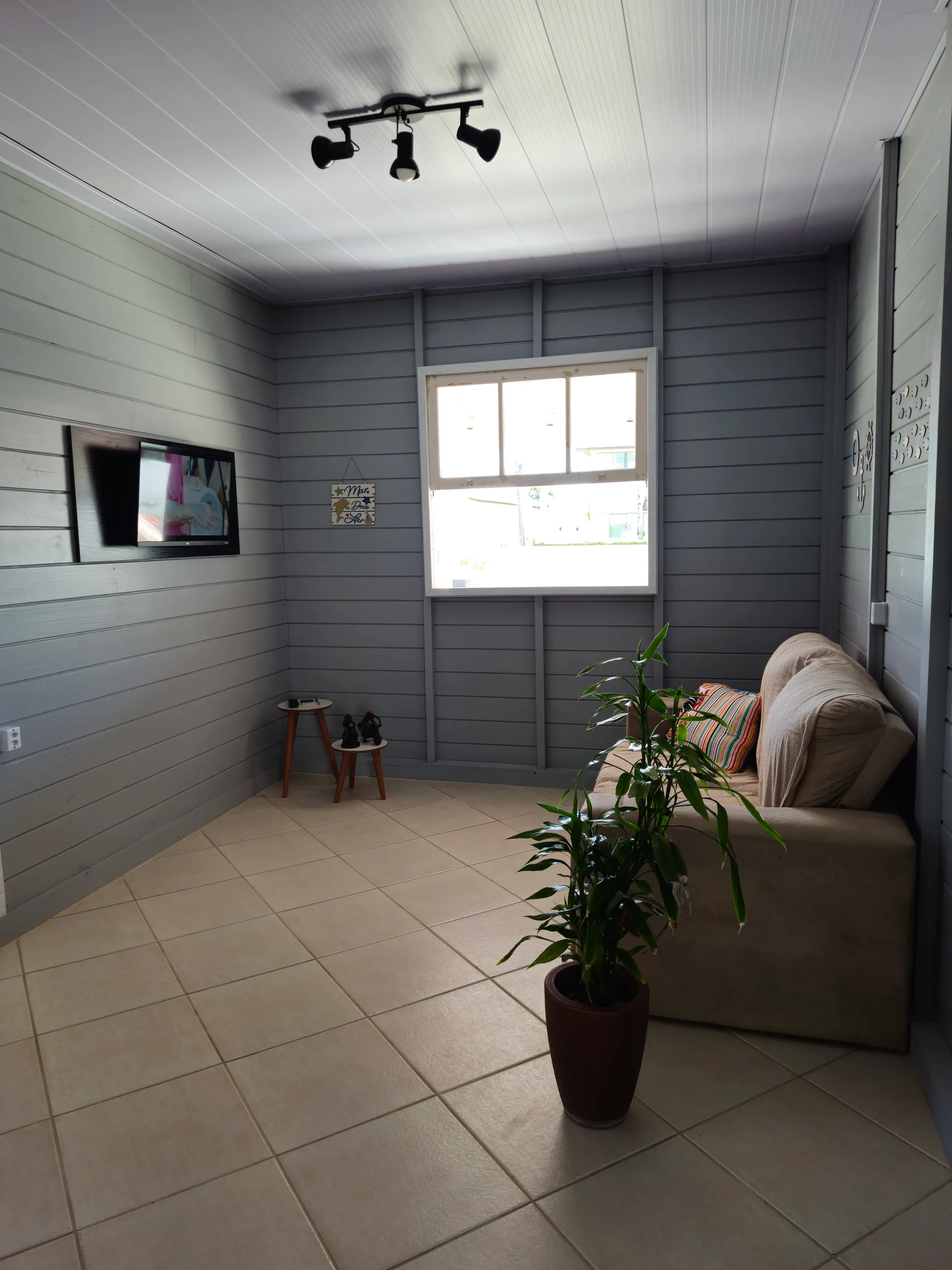 Foto 5 — Casa à 100 mts da areia, Praia da Pinheira com Ar-condicionado 02 quartos para até 06 pessoas